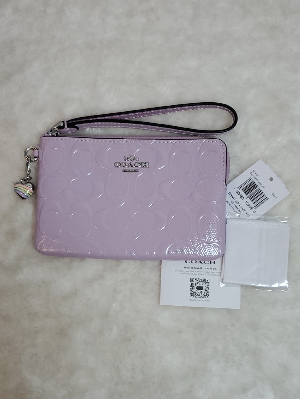 Coach Corner Zip Wristlet In Light Violet W/Silver Heart Charm NWT